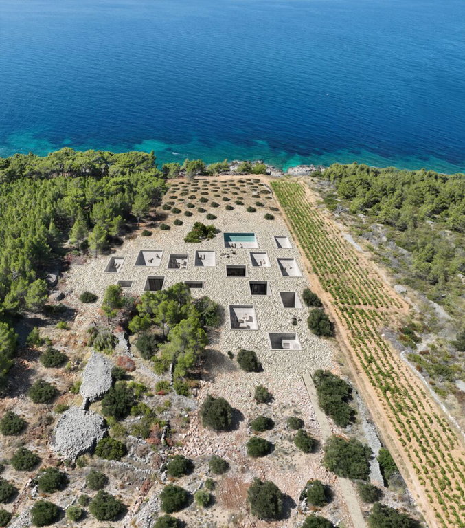 #2 - Futurističen apartma na Hvaru pod zemljo brez klime