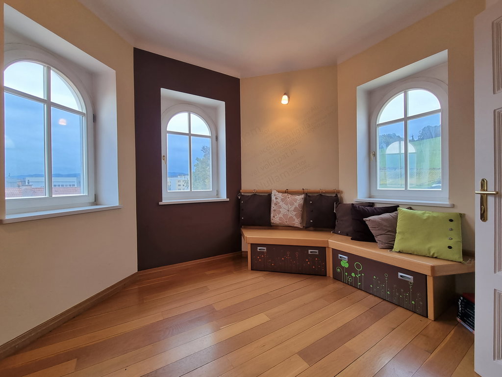 #3 - Brezčasna staromeščanska vila v Mariboru.