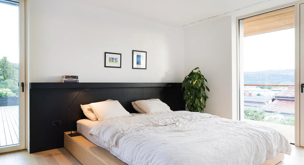 #4 - Med slikovitimi griči.