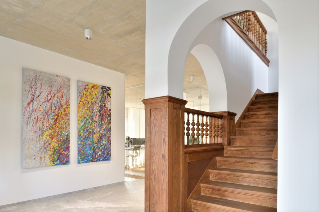 #3 - Oživljena klasicistična vila v Mariboru