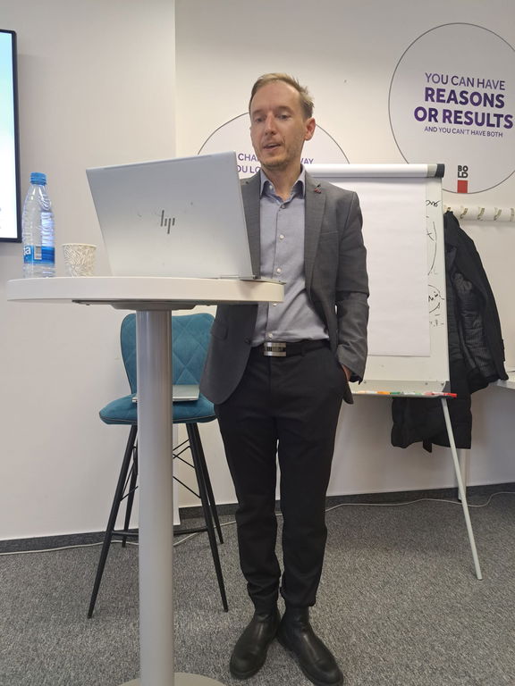 #6 - IGNITE 2.0 ENERGIČNI TRENINGI 20 SEJ #6 - IGNITE 2.0 ENERGIČNI TRENINGI 20 SEJ