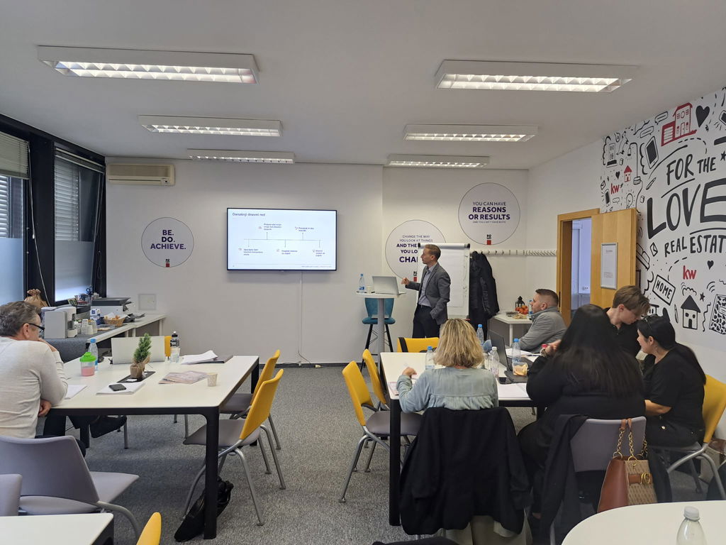 #7 - IGNITE 2.0 ENERGIČNI TRENINGI 20 SEJ #7 - IGNITE 2.0 ENERGIČNI TRENINGI 20 SEJ