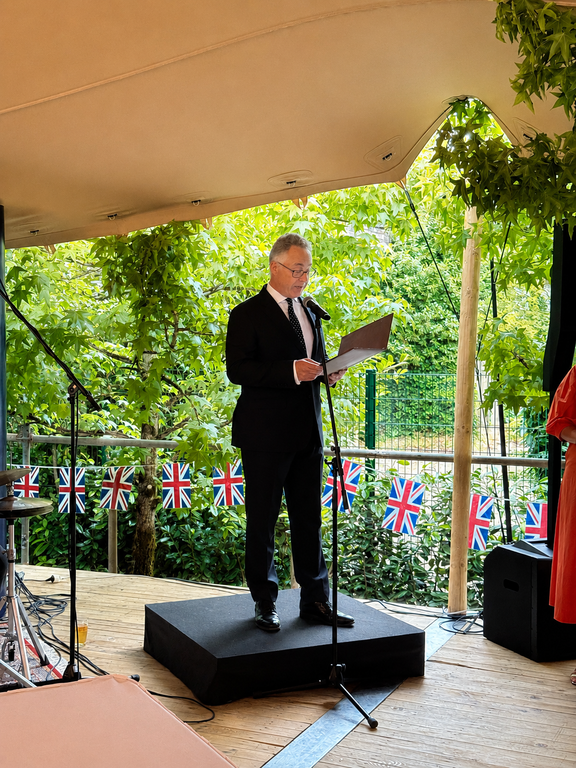 #4 - Stoja Trade na sprejemu Britanskega veleposlaništva ob rojstnem dnevu kralja Karla III. #4 - Stoja Trade na sprejemu Britanskega veleposlaništva ob rojstnem dnevu kralja Karla III.