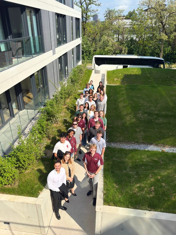 #1 - International cooperation: visit of US students to Stoja Trade #1 - International cooperation: visit of US students to Stoja Trade