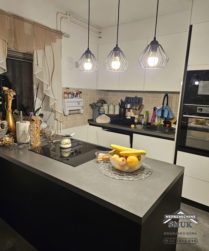 Lokacija: Gorenjska, Jesenice, Hrušica