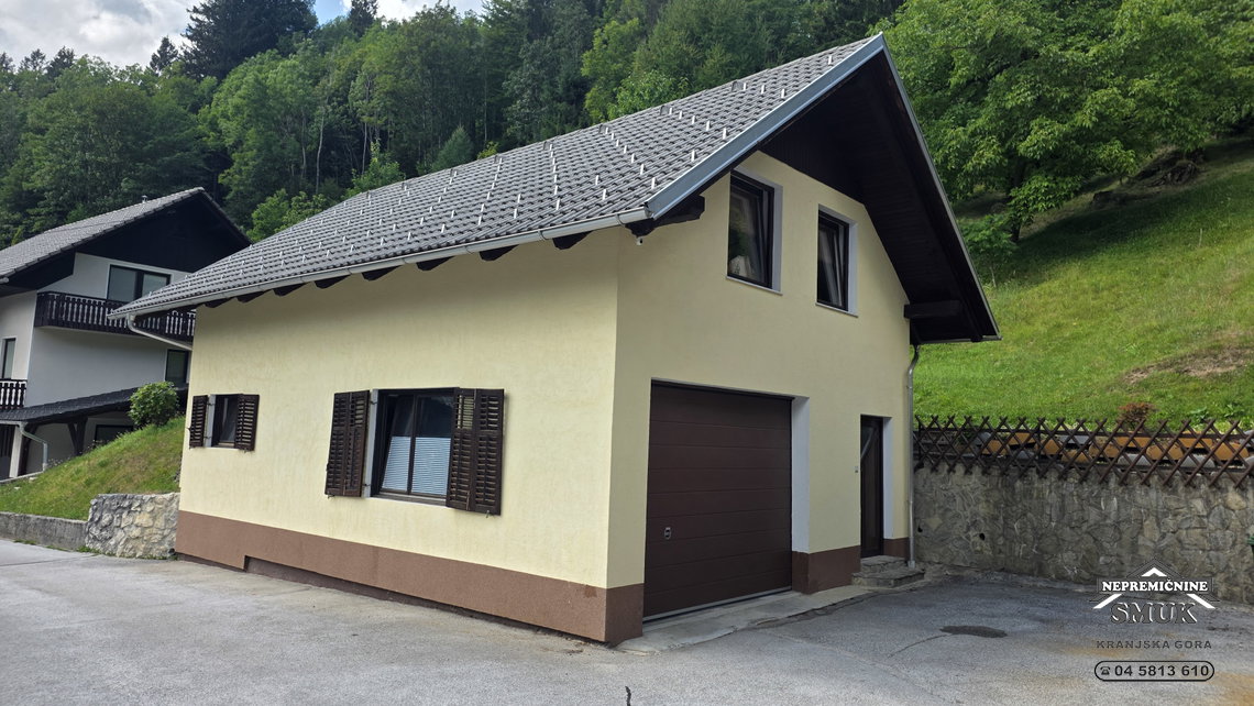 Lokacija: Gorenjska, Jesenice, Prihodi
