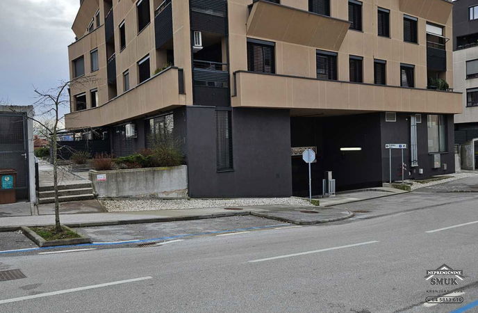 Lokacija: Gorenjska, Radovljica, Radovljica