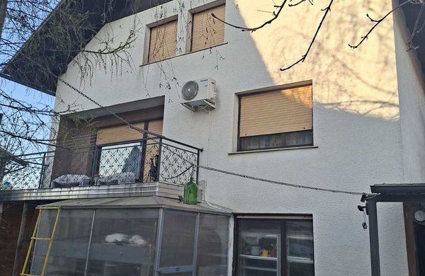 Lokacija: Ljubljana okolica, Vrhnika, Vrhnika