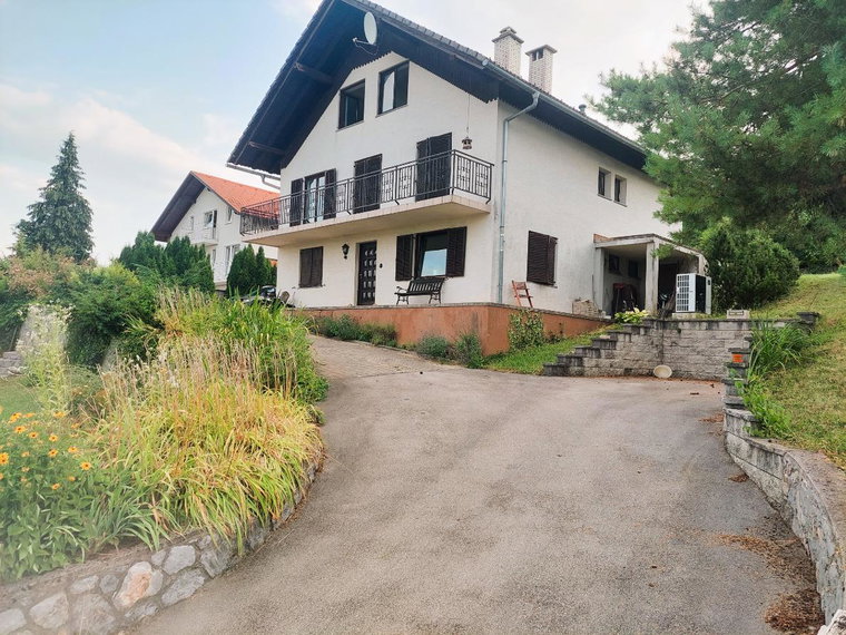 Lokacija: Ljubljana okolica, Škofljica, Gradišče