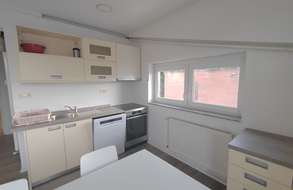 Lokacija: Ljubljana mesto, Šiška, Koseze