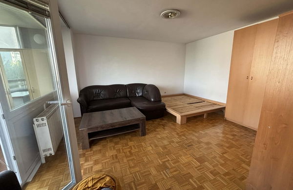 Lokacija: Ljubljana mesto, Šiška, Šiška