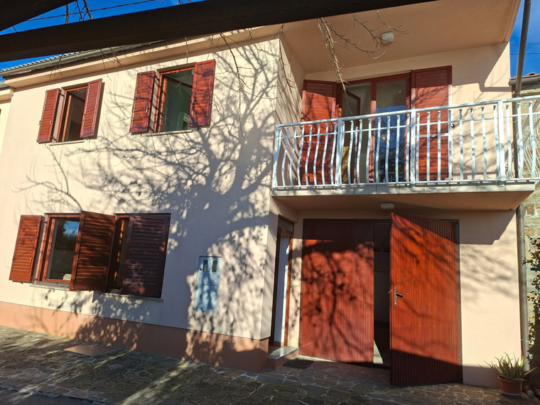 Lokacija: Obalno - kraška, Izola, Korte