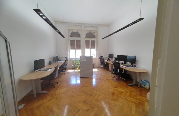Lokacija: Ljubljana mesto, Center, Center
