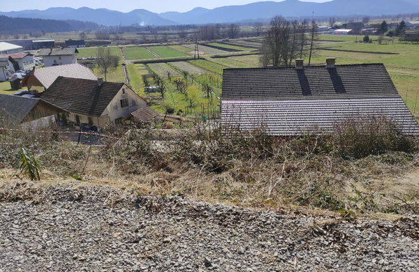 Lokacija: Ljubljana okolica, Vrhnika, Lesno Brdo
