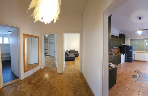 Lokacija: Ljubljana mesto, Šiška, Šentvid
