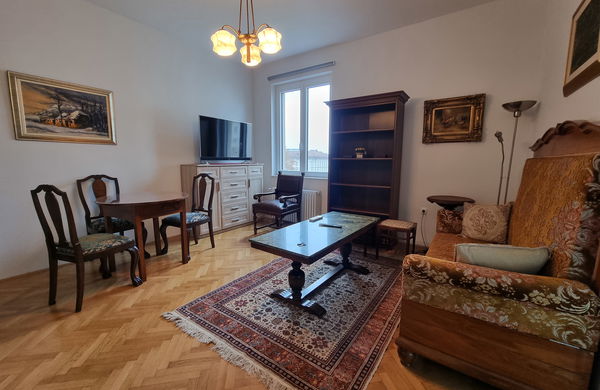 Lokacija: Ljubljana mesto, Center, Center