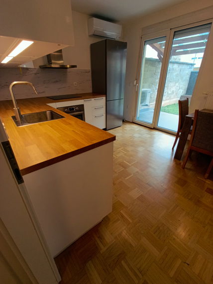 Lokacija: Ljubljana okolica, Grosuplje, Brezje pri Grosupljem