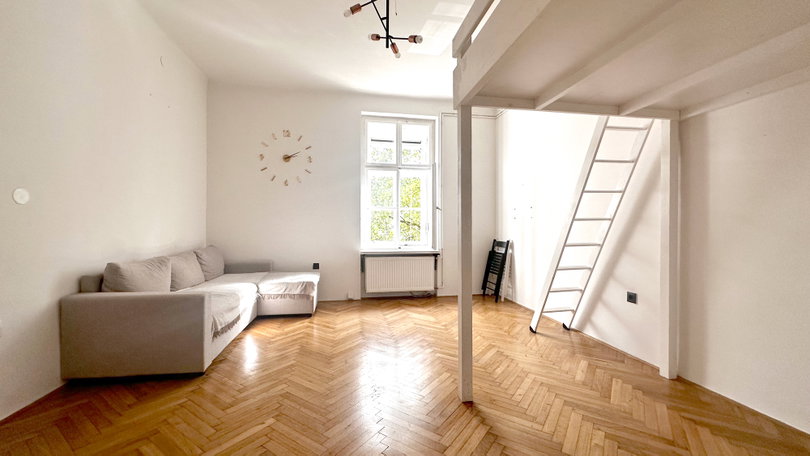 Lokacija: Ljubljana mesto, Center, Prule