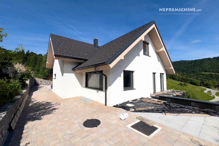 Location: Lubiana periferia, Vrhnika, Strmica