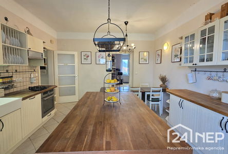 Lokacija: Gorenjska, Kranj, Center