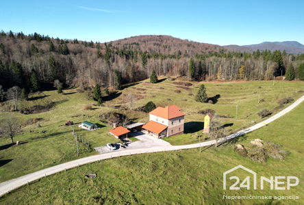 Lokacija: Jugovzhodna Slovenija, Kočevje, Podlesje