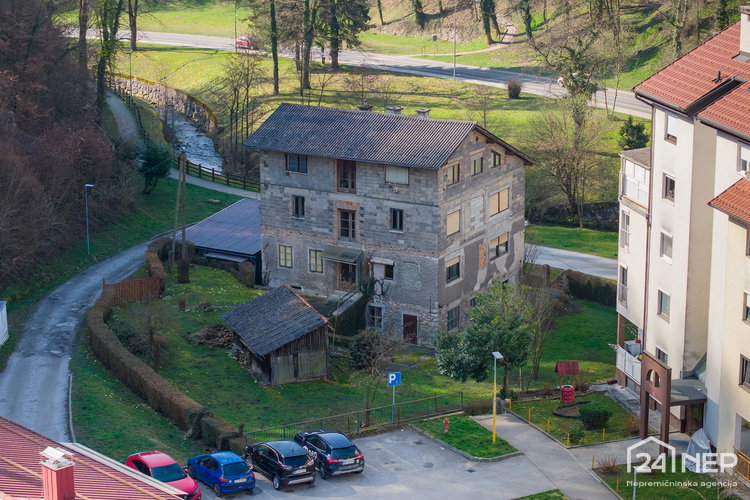 Lokacija: Zasavska, Hrastnik, Hrastnik