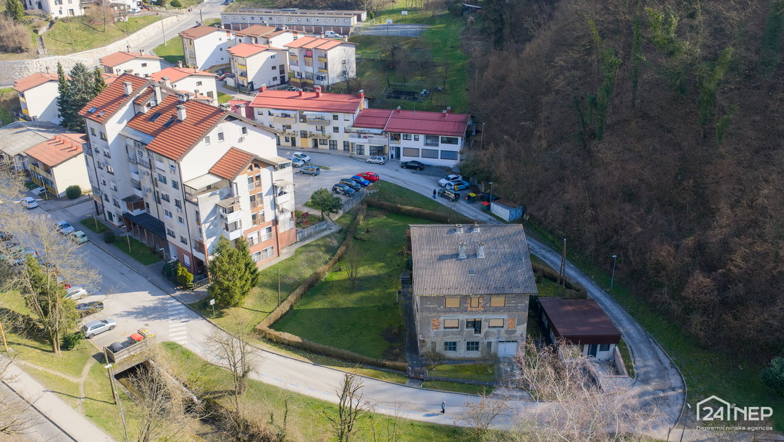Lokacija: Zasavska, Hrastnik, Hrastnik