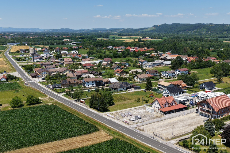 Location: Podravska, Hajdina, Slovenja vas