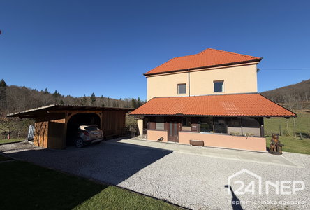 Lokacija: Jugovzhodna Slovenija, Kočevje, Podlesje