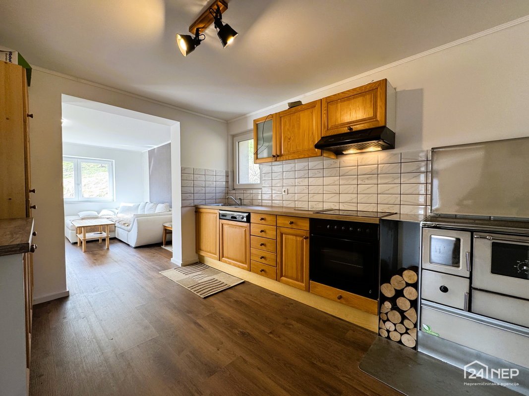 Lokacija: Podravska, Kungota, Kozjak nad pesnico