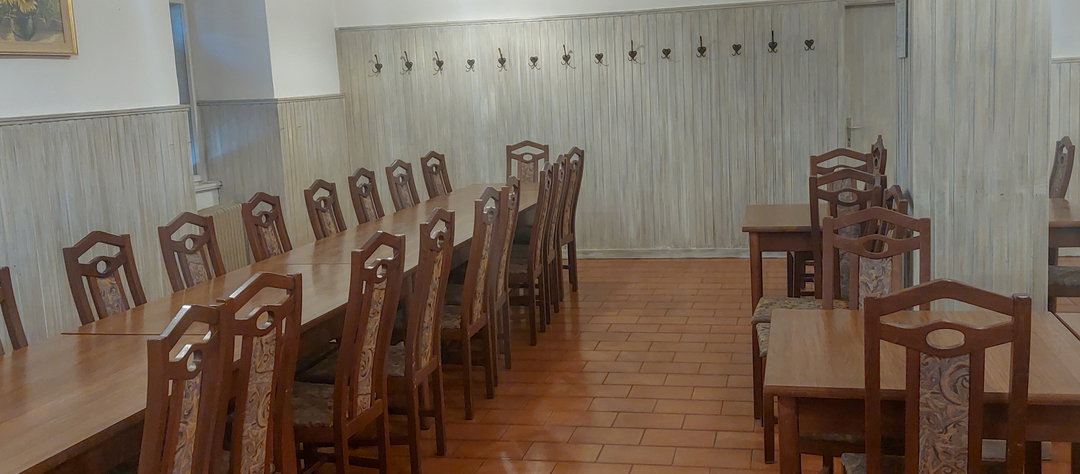 Lokacija: Obalno - kraška, Divača, Senožeče