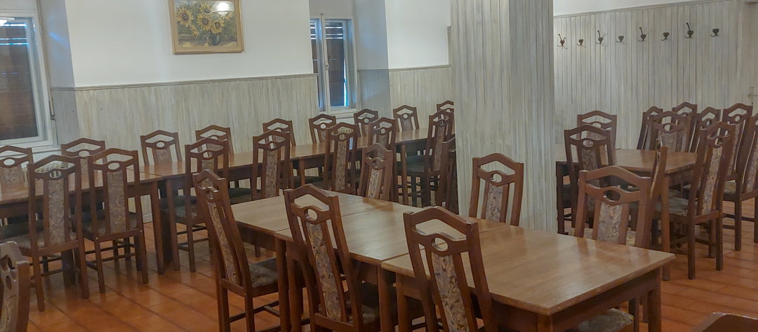 Lokacija: Obalno - kraška, Divača, Senožeče