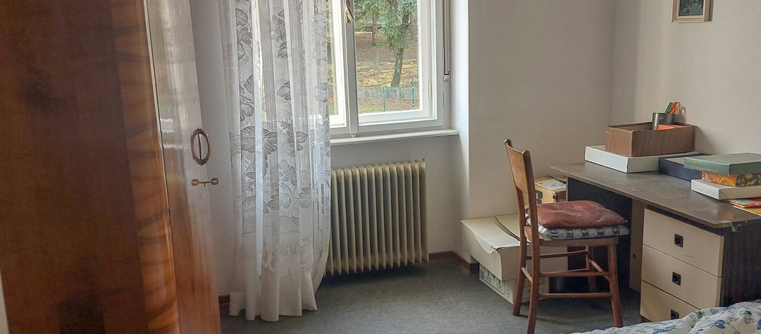 Lokacija: Obalno - kraška, Divača, Senožeče