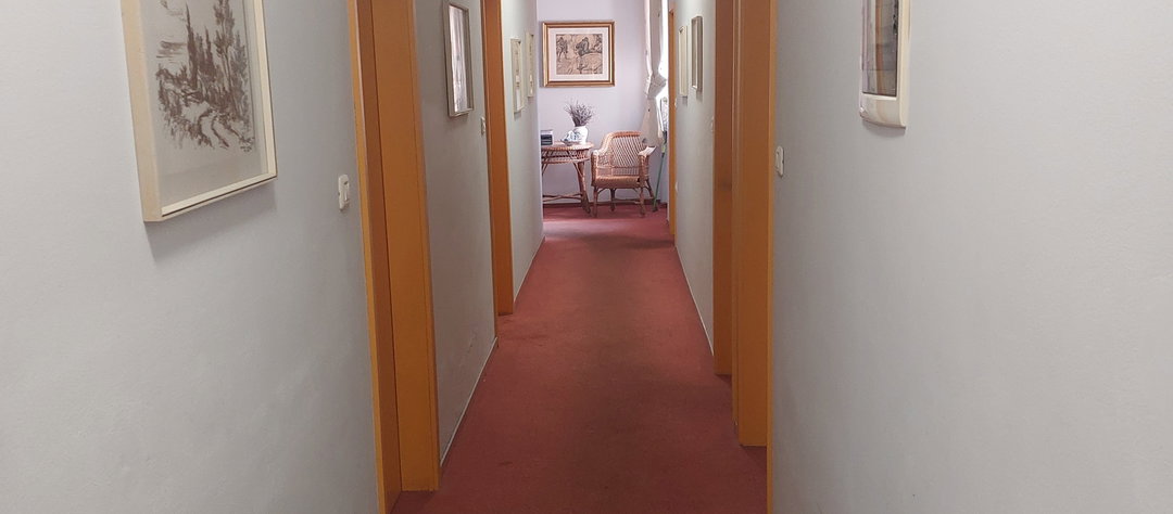 Lokacija: Obalno - kraška, Divača, Senožeče