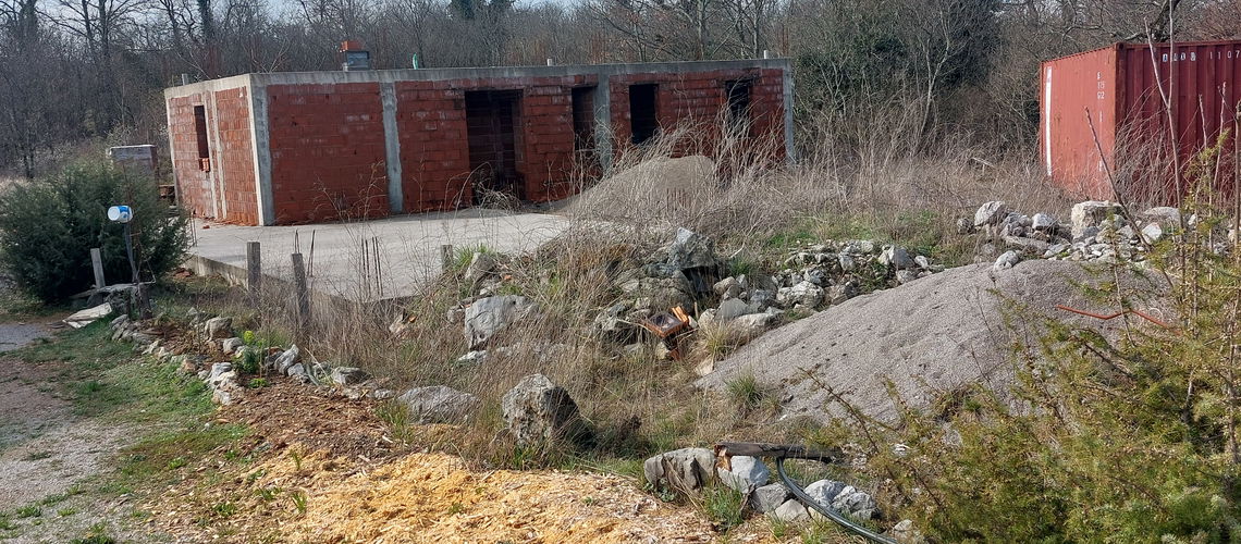 Lokacija: Obalno - kraška, Sežana, Kosovelje
