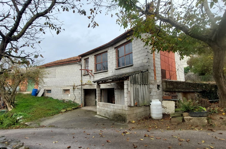 Lokacija: Obalno - kraška, Hrpelje - Kozina, Slivje