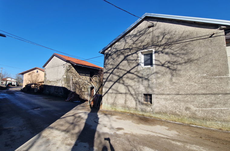 Lokacija: Notranjsko - kraška, Ilirska Bistrica, Prelože