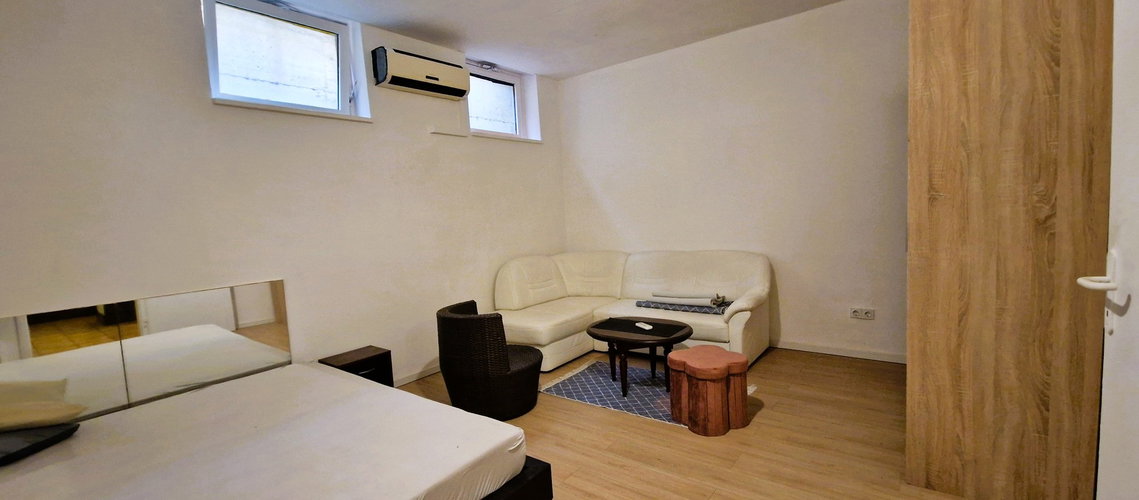 Lokacija: Obalno - kraška, Sežana, Sežana