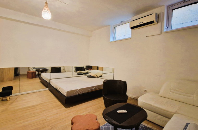 Lokacija: Obalno - kraška, Sežana, Sežana