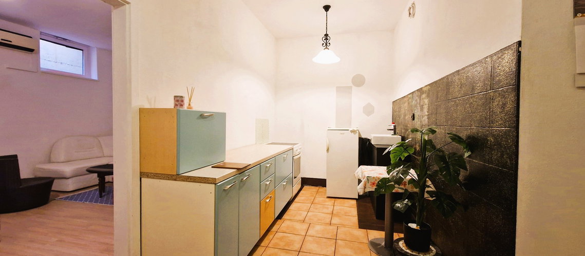 Lokacija: Obalno - kraška, Sežana, Sežana