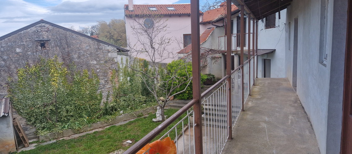 Nepremičnina: Prodaja, Hiša, Vrstna Lokacija: Obalno - kraška, Sežana, Dane pri Sežani