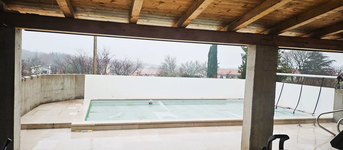 Lokacija: Hrvaška, Istarska županija, Buje, Kaštel