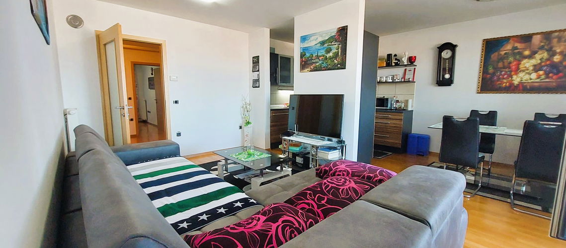 Lokacija: Obalno - kraška, Koper, Semedela