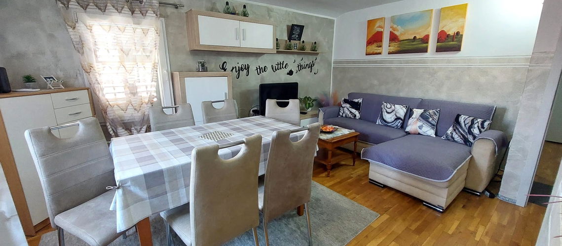 Real estate: Sale, Apartment, 3-bedroom Location: Coastal-Karst, Koper, Center