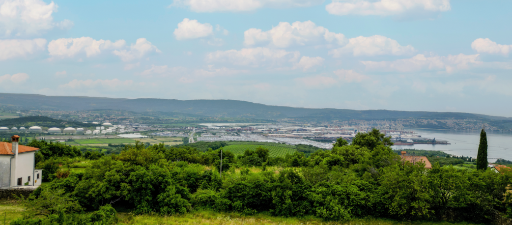 Lokacija: Obalno - kraška, Koper, Hrvatini