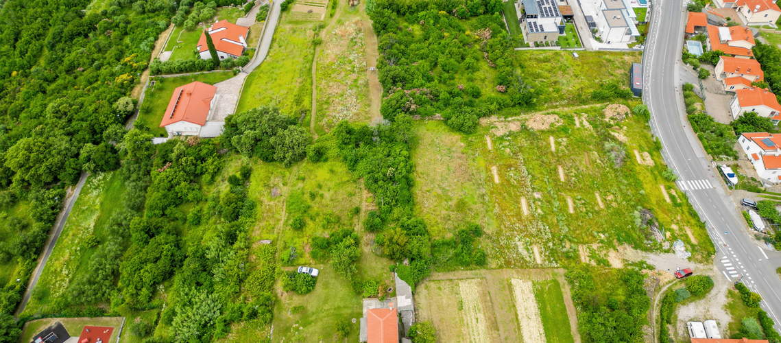 Lokacija: Obalno - kraška, Koper, Hrvatini