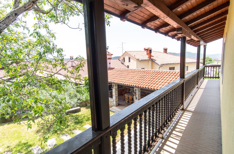 Lokacija: Obalno - kraška, Sežana, Tomaj