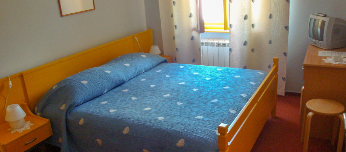 Lokacija: Obalno - kraška, Divača, Senožeče