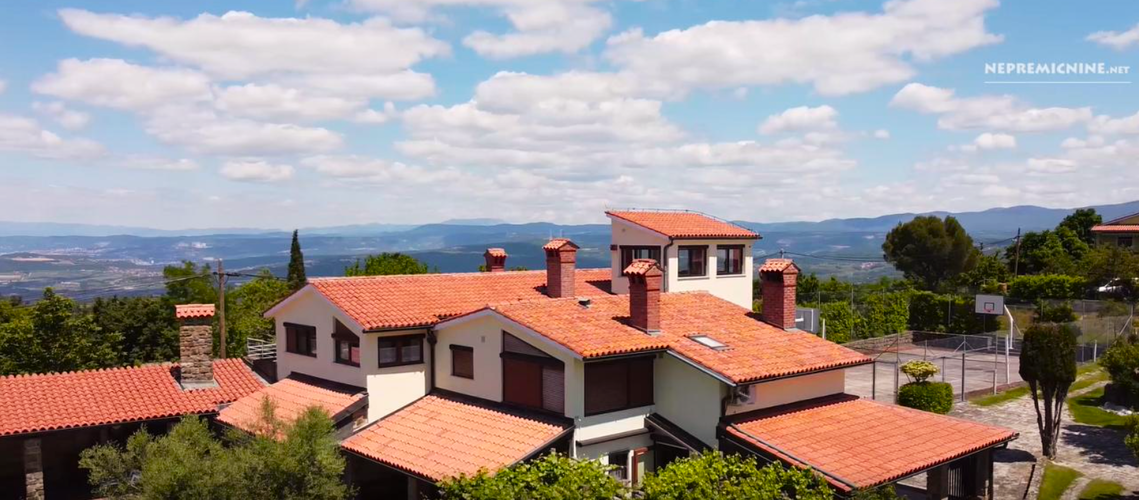 Real estate: Sale, House, Detached Location: Coastal-Karst, Koper, Pomjan