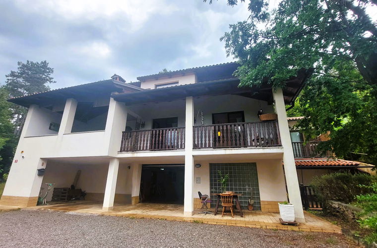 Lokacija: Obalno - kraška, Sežana, Plešivica